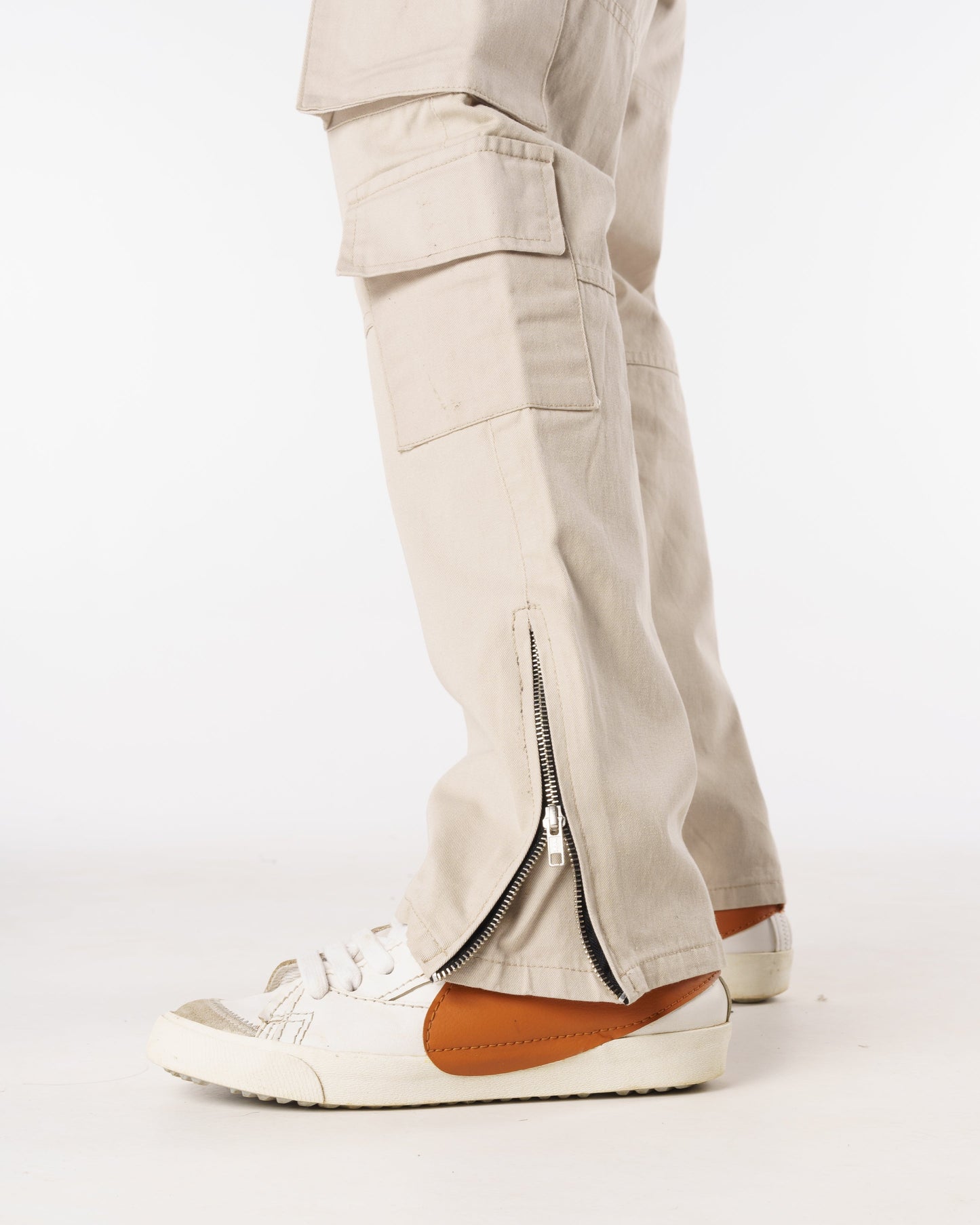 Premium Zipper Cargo